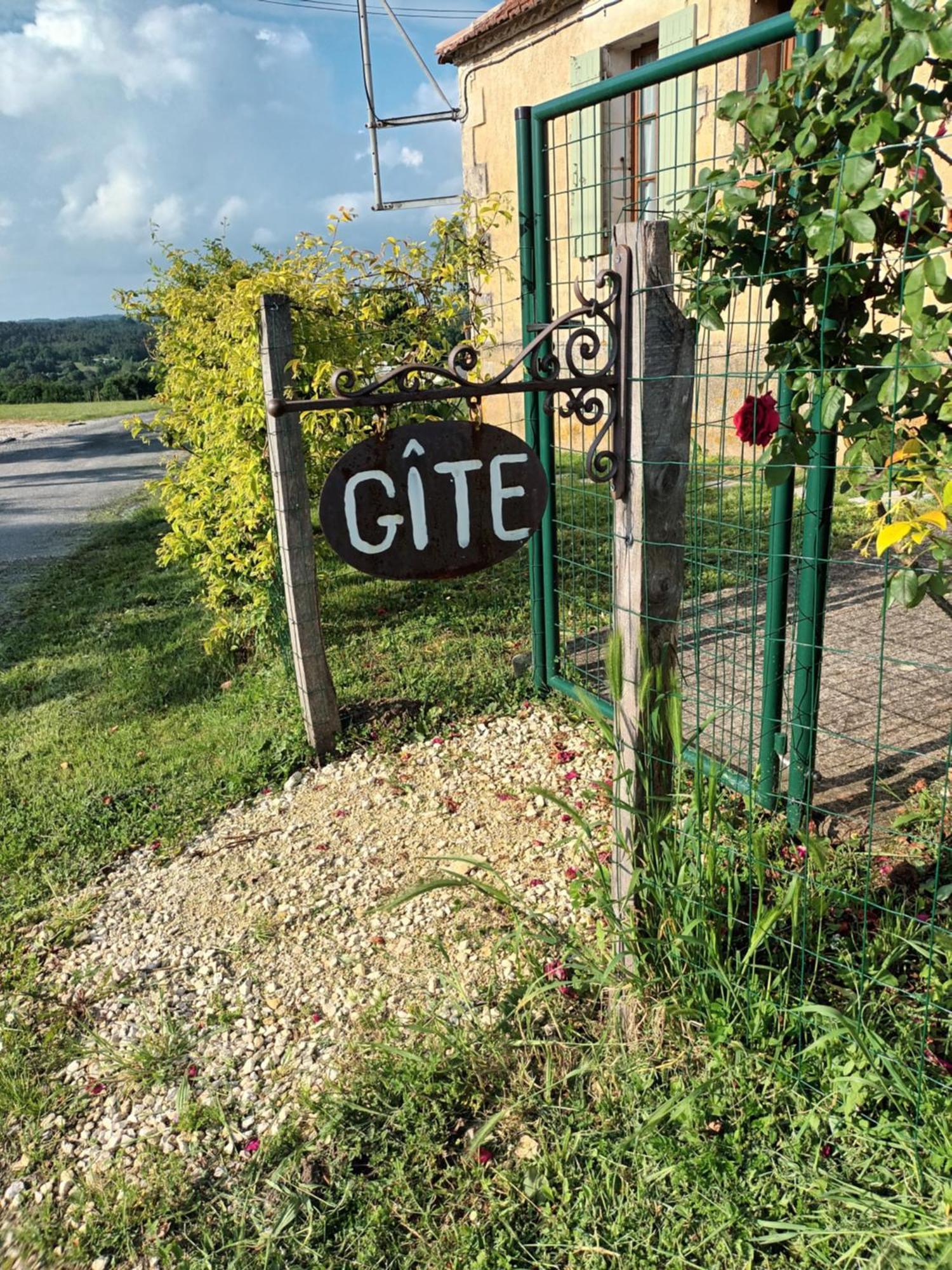 Gite Aux Bois D'En Temps Lunas  Стая снимка